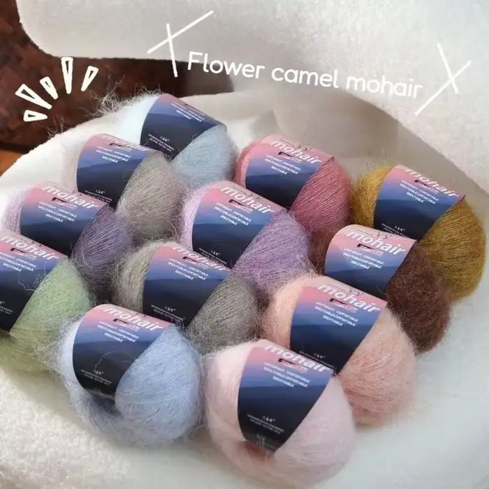 Pull et écharpe tricotés à la main avec alpaga et mohair entrelacés en laine florale
