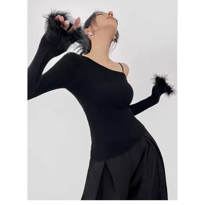 T-shirt à manches longues et col asymétrique pour femme