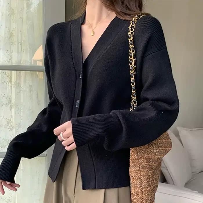 Cardigan décontracté tricoté AOSSVIAO – Collection Automne Hiver 2026 – Élégance unie