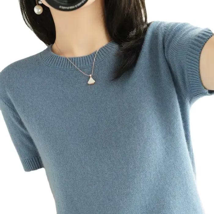 Pull tricoté à manches courtes et col rond pour femme