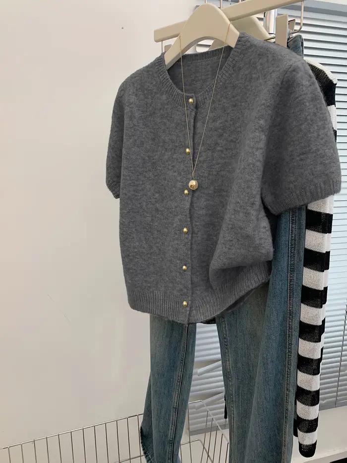 Cardigan tricoté élégant à col rond pour femme