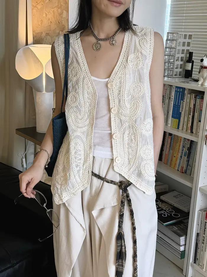 Nouvelle collection été : Gilet brodé style bohème français