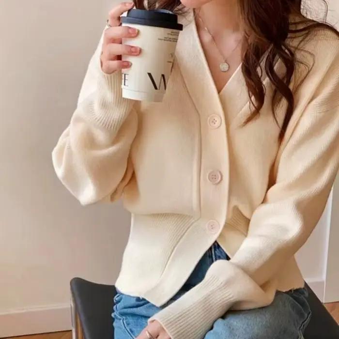Cardigan décontracté tricoté AOSSVIAO – Collection Automne Hiver 2026 – Élégance unie