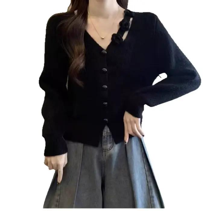 Cardigan à fleurs au crochet fait à la main pour l'automne et l'hiver