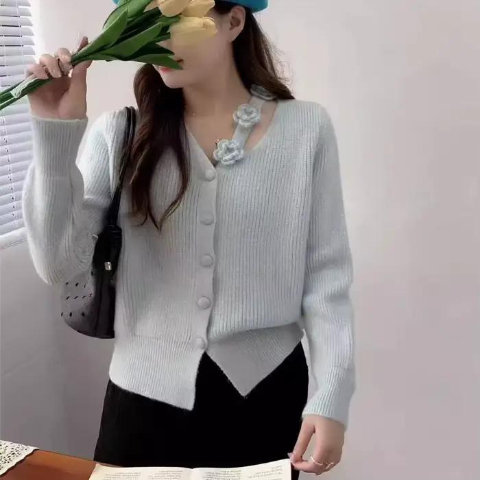 Cardigan à fleurs au crochet fait à la main pour l'automne et l'hiver