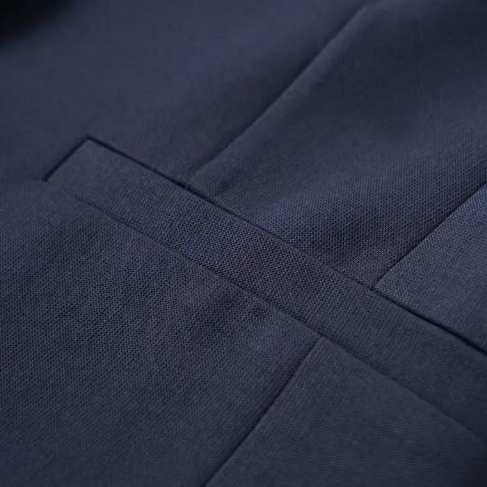 Gilet court à col en V et simple boutonnage pour femme