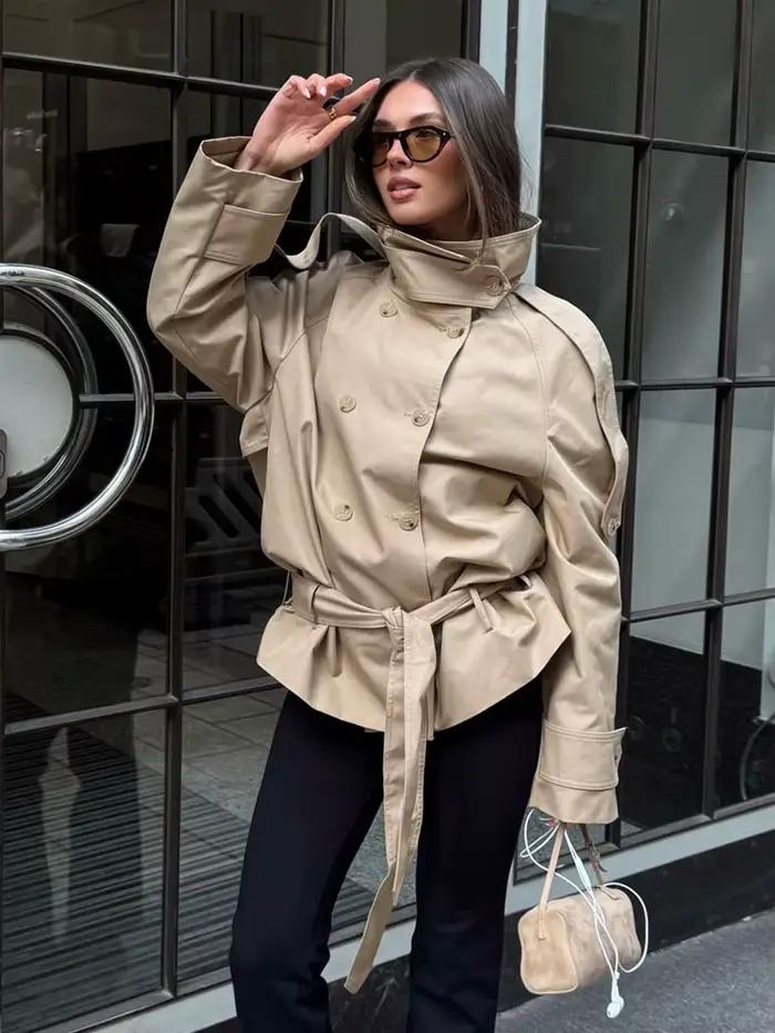 HH Veste Courte Chic pour Femme, Col Montant, Double Boutonnage, Ceinture Décorative, Style Urbain, Tendance Mode Féminine