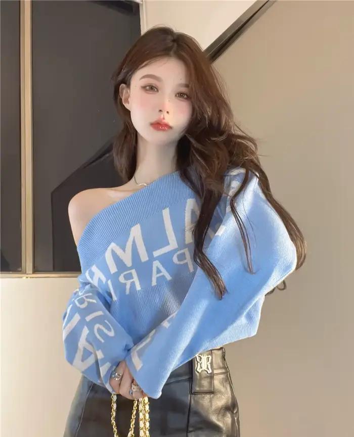 Pull court tricoté à manches longues pour femmes