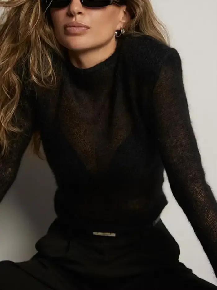 Pull tricoté à manches longues et col ras du cou pour femme