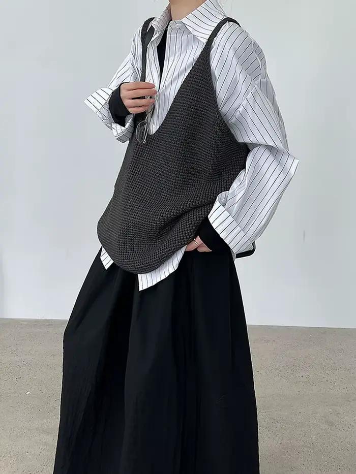 EAM femmes noir gris bref grande taille décontracté tricot gilet nouveau col en V sans manches mode marée printemps automne 2026 1DJ3233