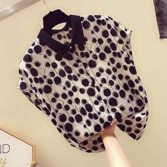 Femme été Style Blouses hauts dame décontracté manches courtes chauve-souris col claudine à pois imprimé haut Blouse ZZ1392