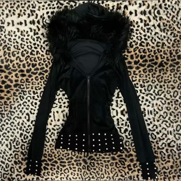 Sweat-shirt à capuche avec col en fourrure pour femme